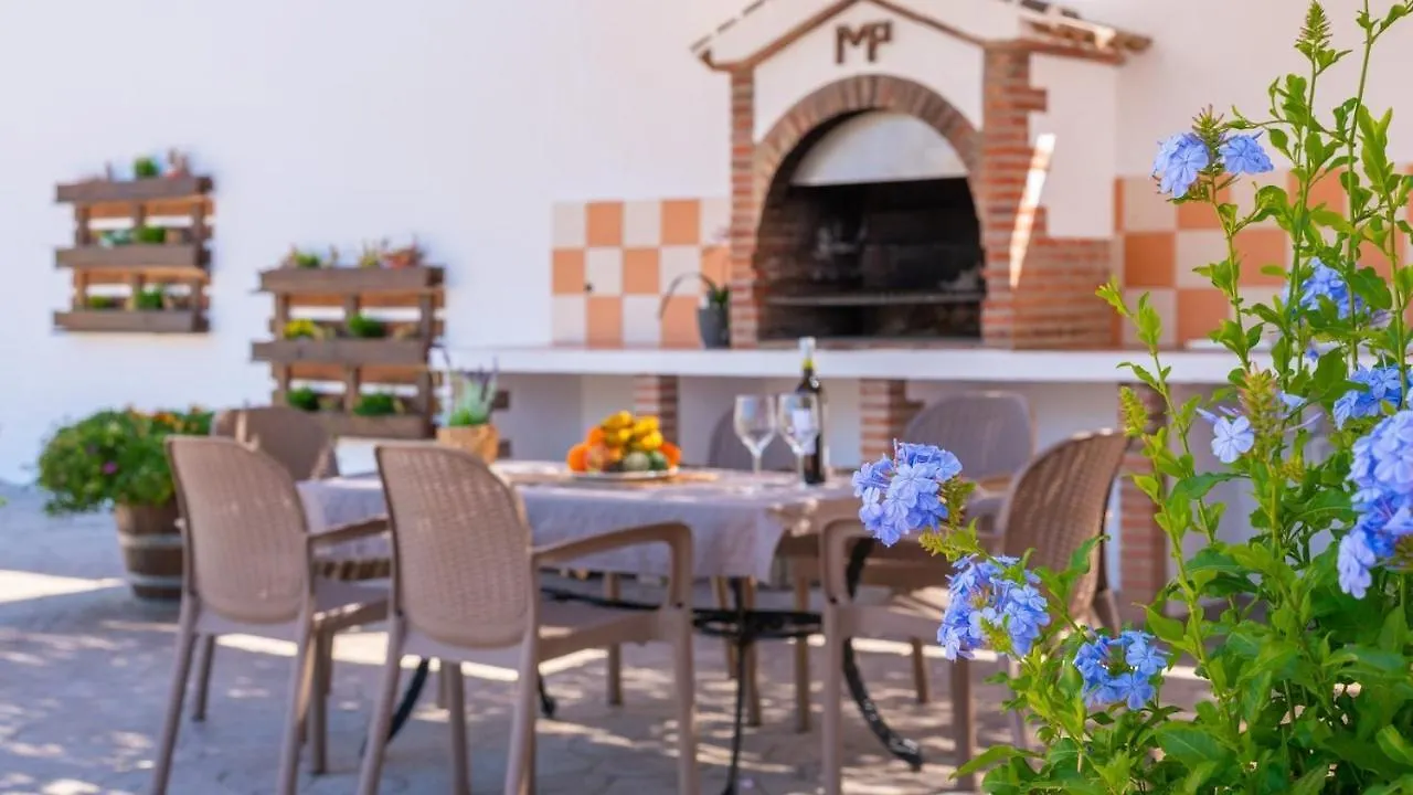 Casa Rural Moreno Canillas De Albaida By Ruralidays 0*,
