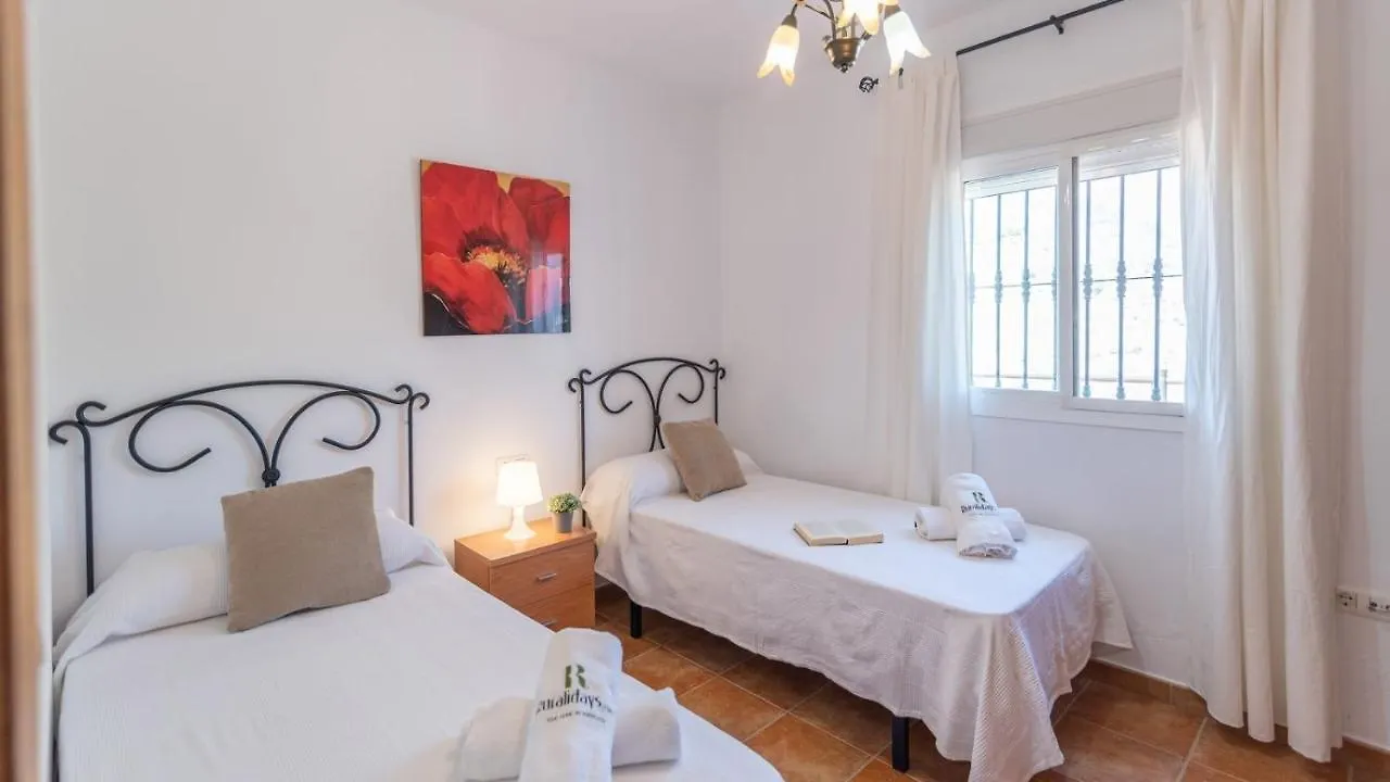 Casa Rural Moreno Canillas De Albaida By Ruralidays