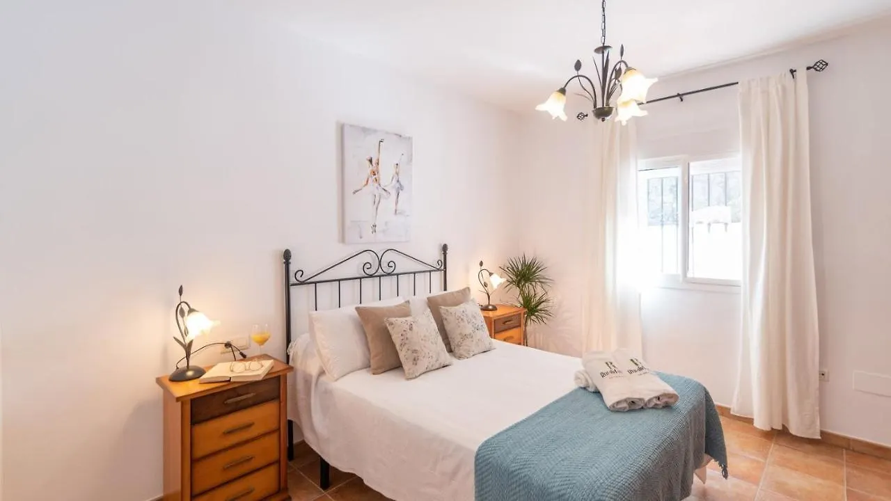 Casa Rural Moreno Canillas De Albaida By Ruralidays